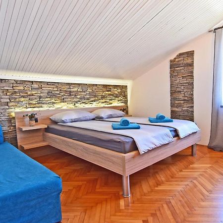 Apartment Leona Póla Kültér fotó